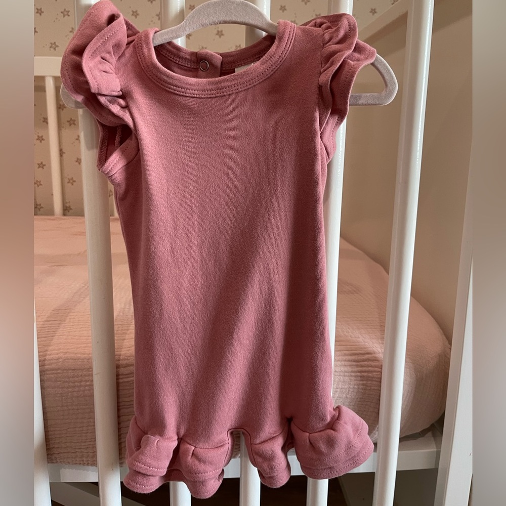Kate Quinn Sleeveless Double Ruffle Shortie